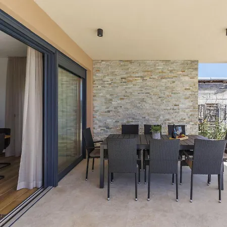 Prudensia By Interhome *