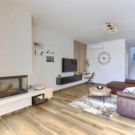 Prudensia By Interhome * Kastelir