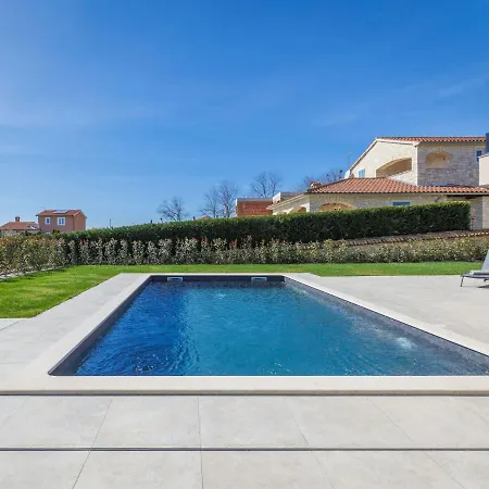 Prudensia By Interhome * Kaštelir