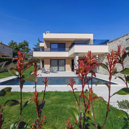 Prudensia By Interhome *