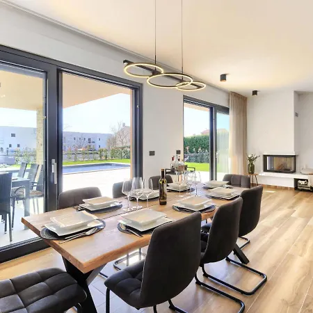 Prudensia By Interhome