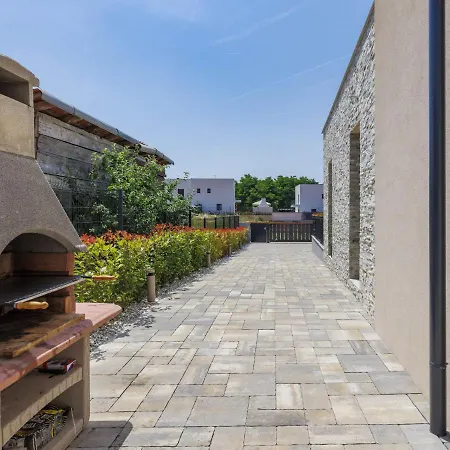 Prudensia By Interhome