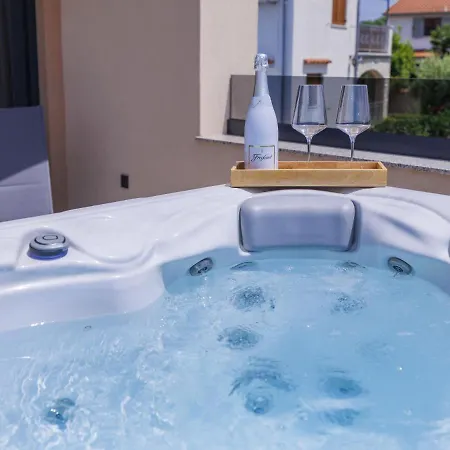 Prudensia By Interhome Willa Kaštelir