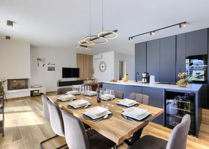 Prudensia By Interhome * Kaštelir