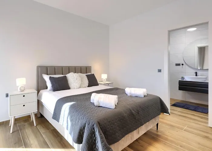 Prudensia By Interhome Villa *