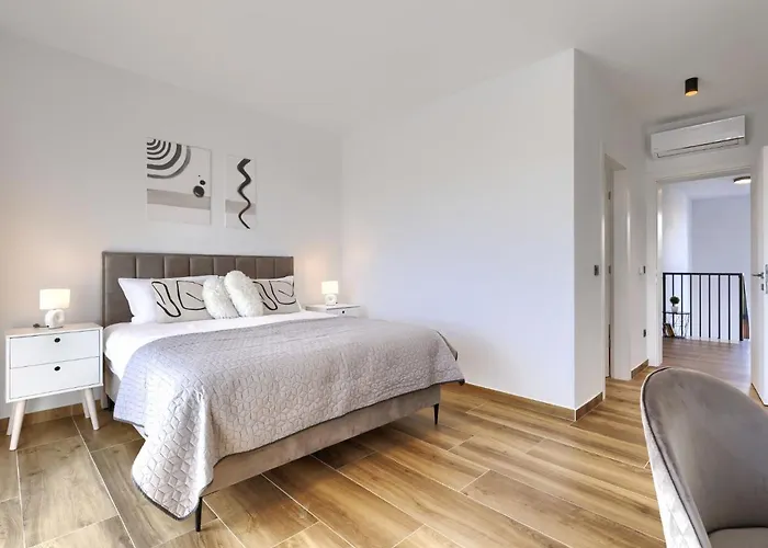 Prudensia By Interhome Villa